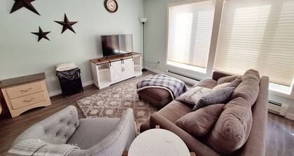 Cozy studio daylight basement with beautiful views Pendleton