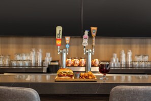 Restaurant - Home2 Suites by Hilton Houston Downtown Convention Center (Houston)