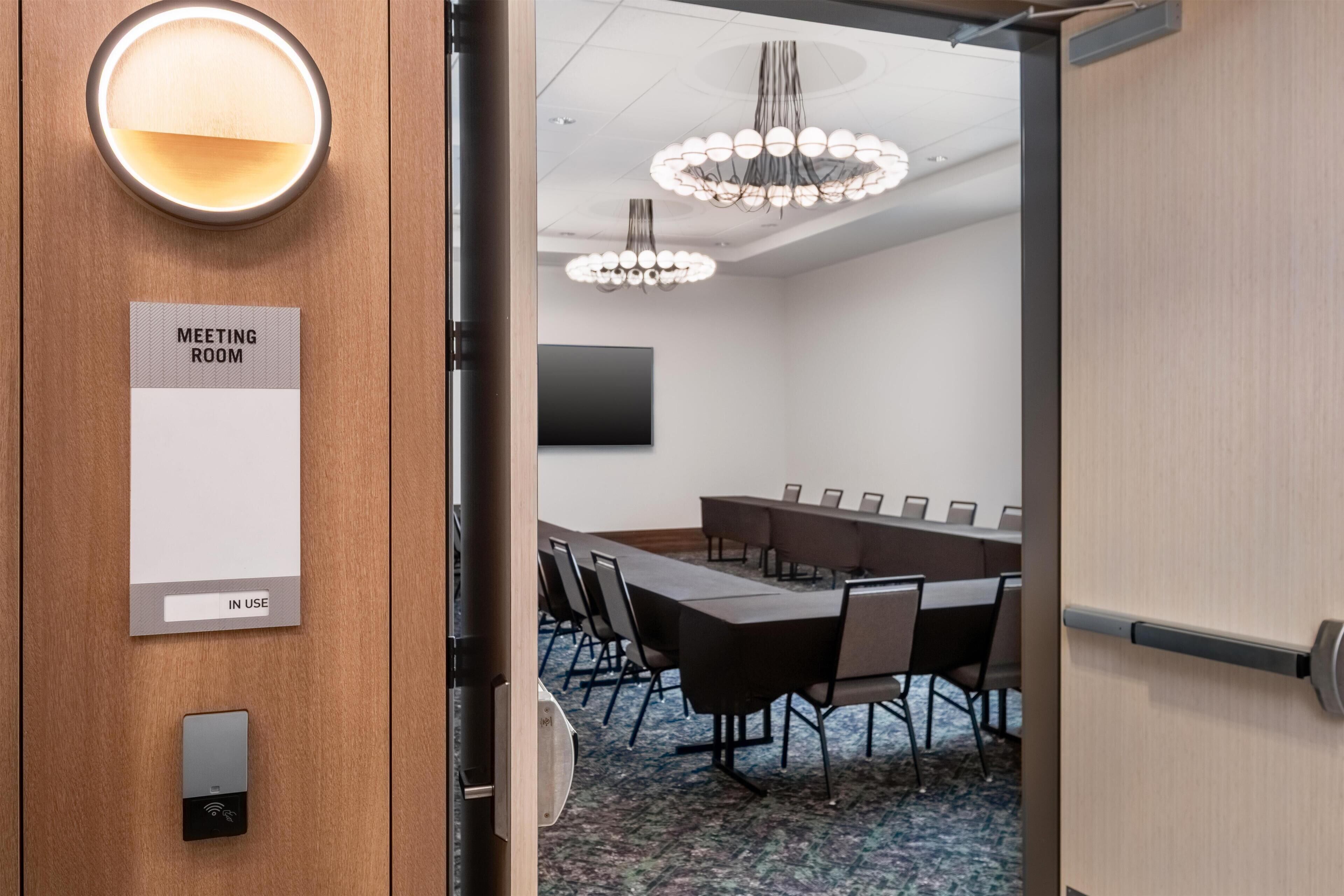 Photo - Home2 Suites By Hilton Houston Downtown Convention Center