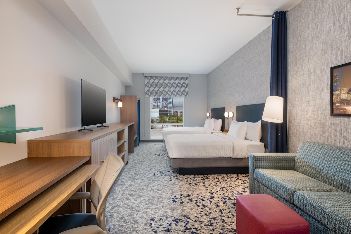 2 Queen Studio Suite City View