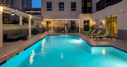 Home2 Suites by Hilton Houston Downtown Convention Center