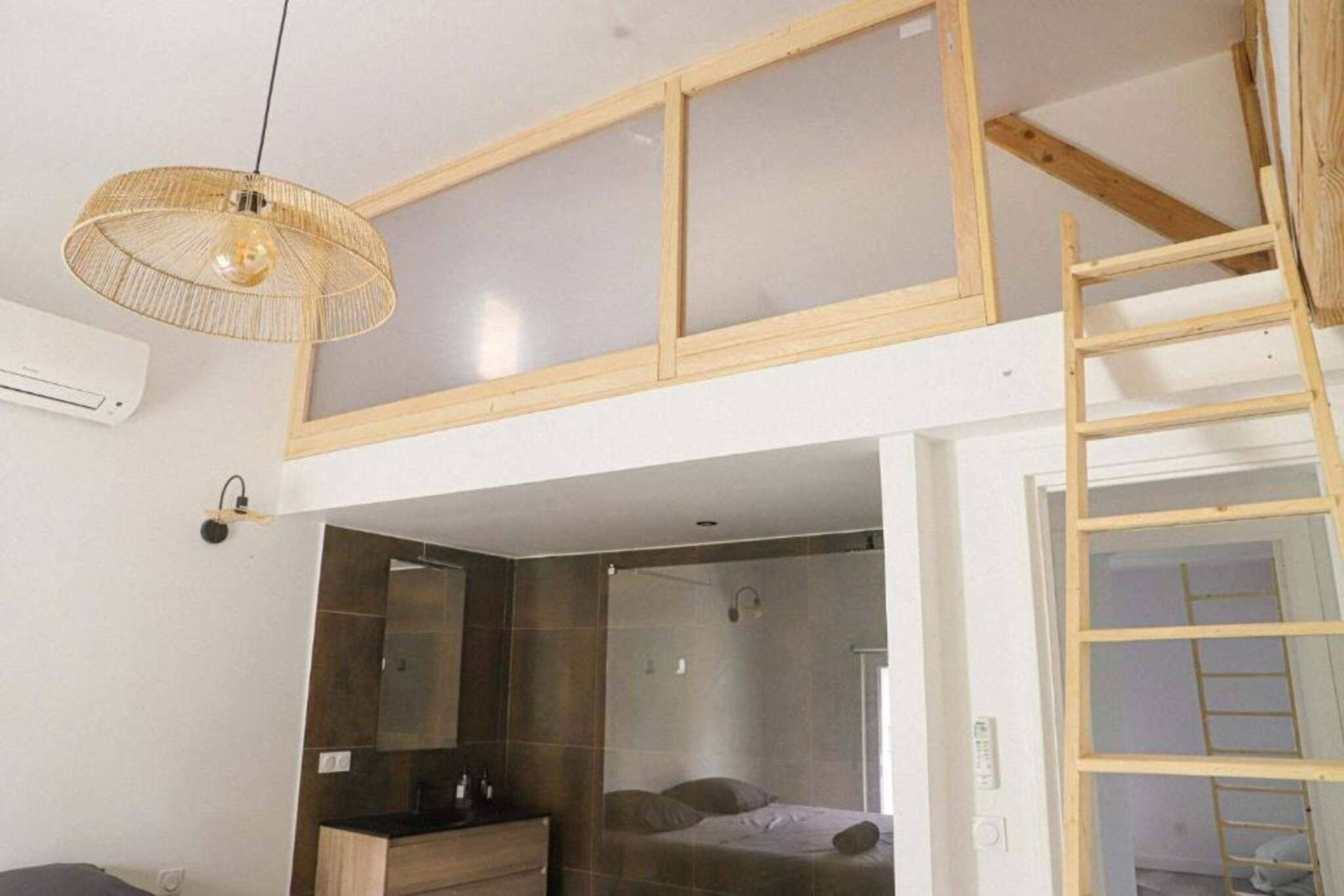 3 bedrooms, WiFi (surcharge), bed sheets