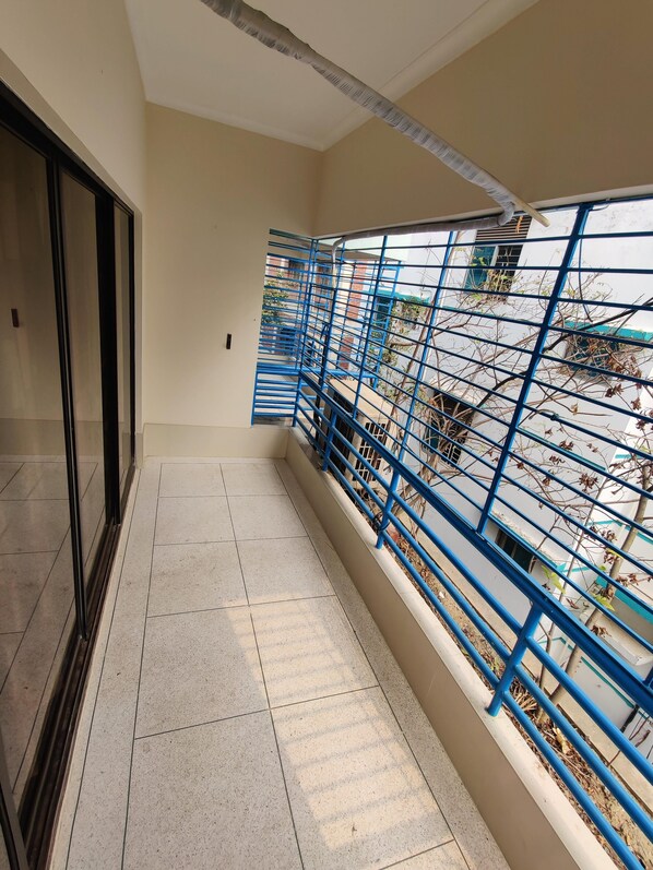 Premium Suite, City View | Balcony
