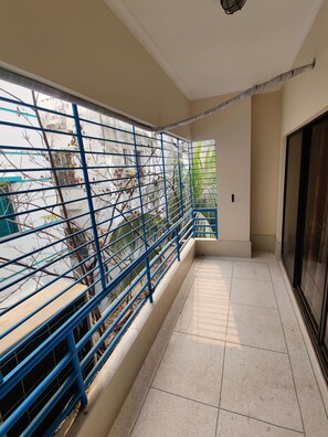 Premium Suite, City View | Balcony - Ciatle Suites & Resort  (Dhaka)