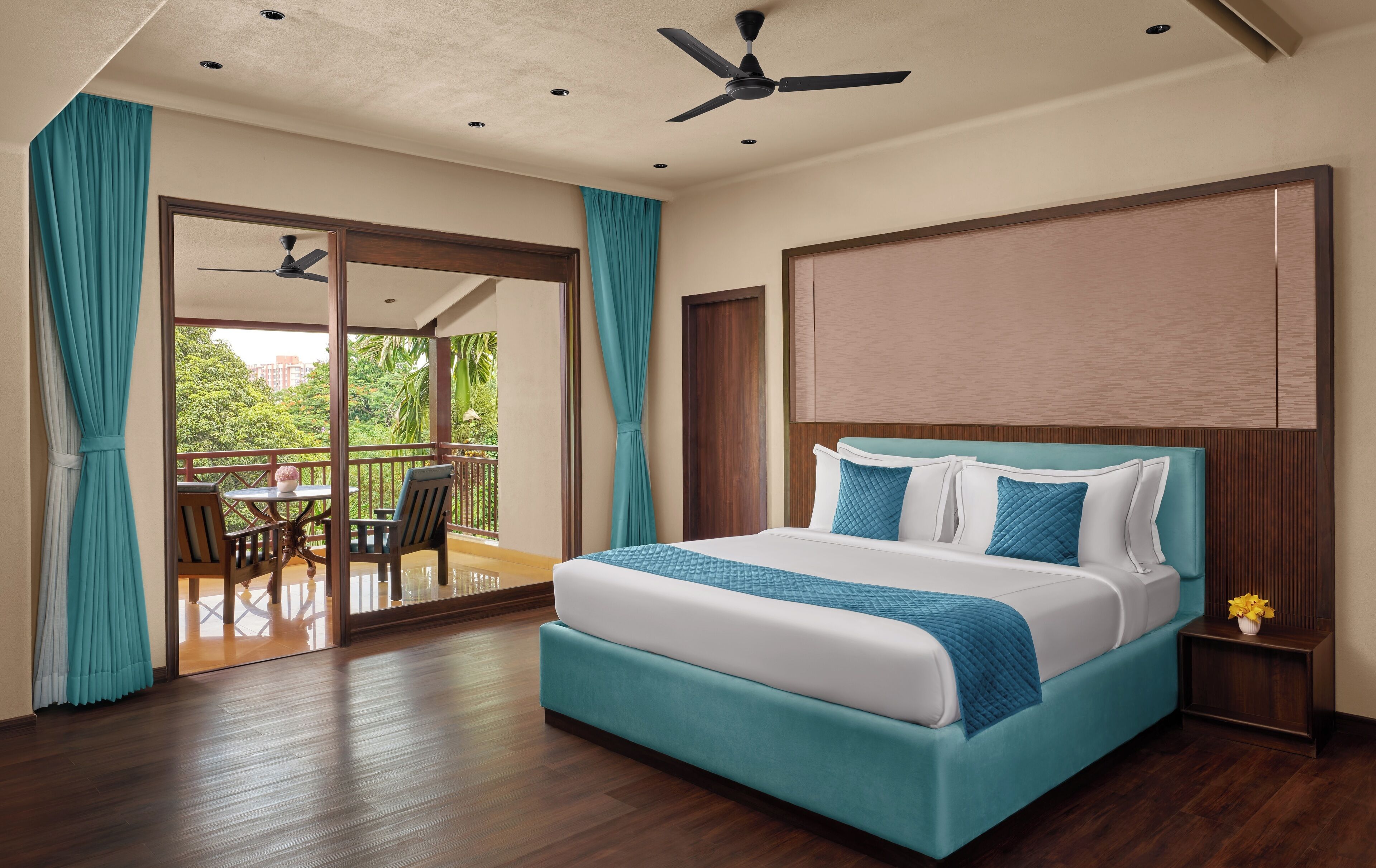 Deluxe Room | Desk, laptop workspace, soundproofing, free WiFi