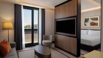 Chambre Deluxe, 1 trÚs grand lit et 1 canapé-lit, balcon, vue ville