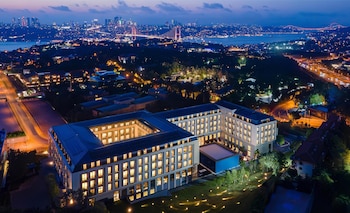Altunizade Suites Istanbul, Curio Collection by Hilton