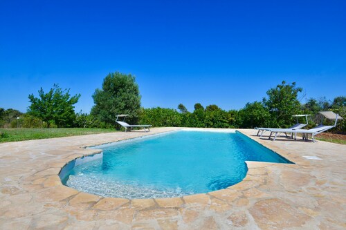 Giada Country House, villa with exclusive pool 5 min. from the sea. 