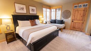 2 soverom, strykejern/-brett, wi-fi og sengetøy