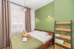 1 bedroom, iron/ironing board, free WiFi, bed sheets