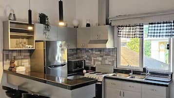Elite Studio Suite, Executive Level | Private kitchen
