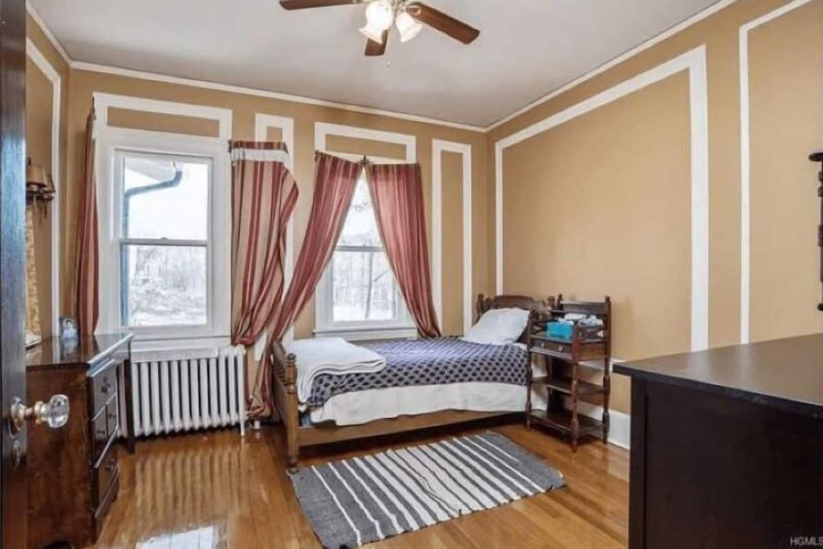 Double Room At Cozy Homeva | Desk, laptop workspace, iron/ironing board, free WiFi