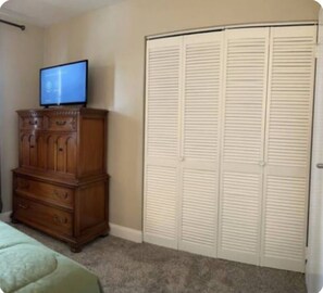 1 bedroom, iron/ironing board, free WiFi, bed sheets - Modern Lauderhill Condo/ Private Room and Bathroom (Lauderdale Lakes)