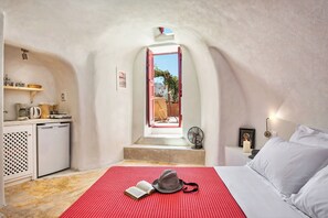 4 bedrooms, iron/ironing board, travel crib, WiFi