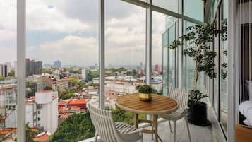 Apartment, Balcony (1003) | Living area