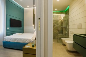 Leilighet – deluxe | Safe på rommet, skrivebord og skrivebord for bærbar PC