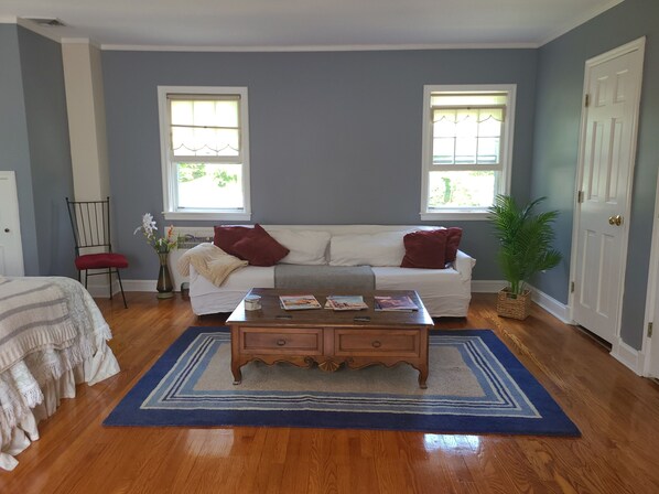 Penthouse Suite At Cozy Homeva | Bureau, espace de travail pour ordinateur portable, rideaux occultants