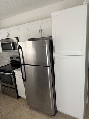 Microwave, oven, dishwasher, blender