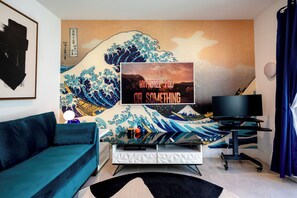 Smart TV, books, computer monitors - Posh Private Panoramic View Compound w/Pool & Spa (Palm Springs)