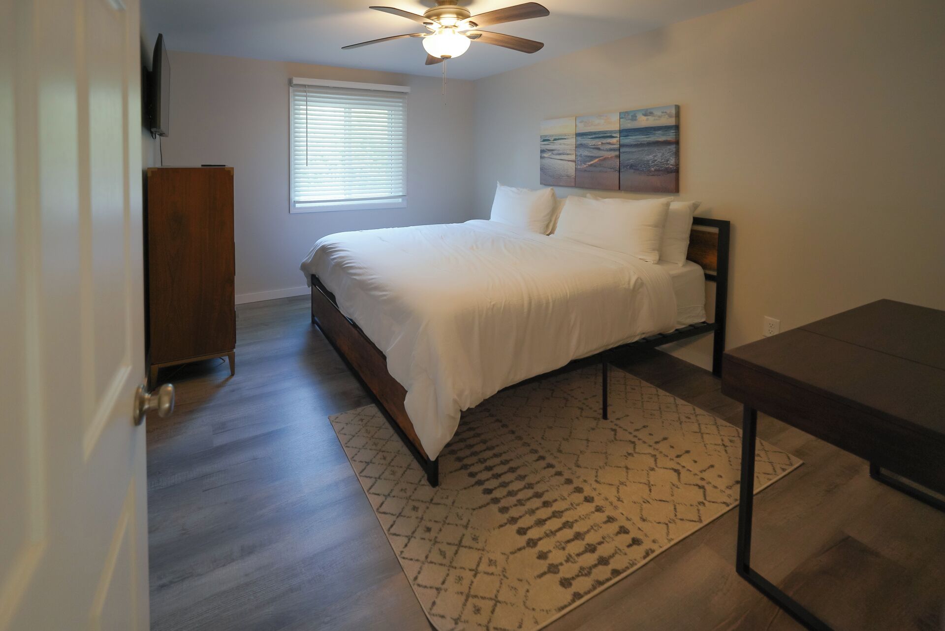 2 bedrooms, desk, free WiFi, bed sheets