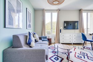 TV - Apartment near Porte d'Italie (Ivry-sur-Seine)