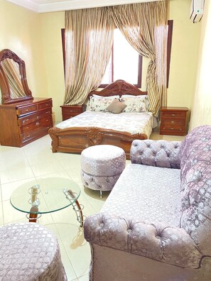 5 bedrooms, WiFi - Spacious villa with 5 bedrooms and AC, WiFi and pool in charming Marrakesh (Marrakesh)