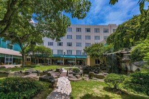 Garden - NEW OVERSEAS CHINESE HOTEL (Zhoushan)