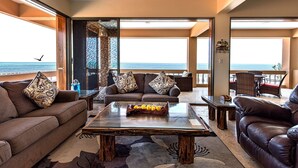 Deluxe Suite, 3 Bedrooms, Non Smoking | 3 bedrooms, in-room safe, desk, laptop workspace - Hol Chan Ocean Front Residences (San Pedro)
