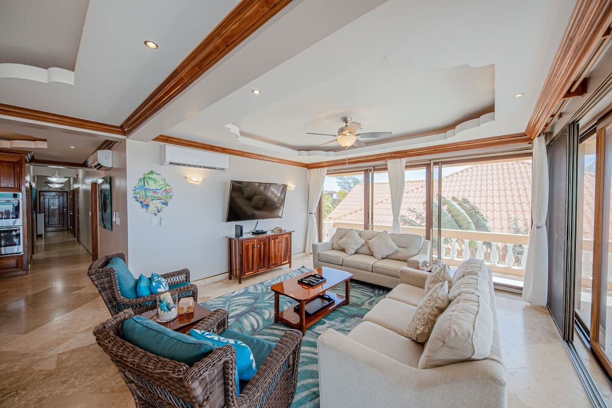 Superior Suite, 3 Bedrooms, Non Smoking | 3 bedrooms, in-room safe, desk, laptop workspace