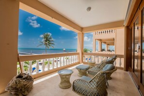 Deluxe Suite, Multiple Beds, Non Smoking