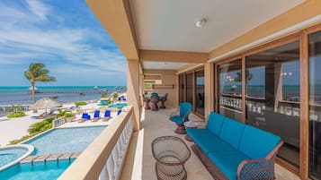 Suite superior, 3 habitaciones, para no fumadores | 3 habitaciones, caja de seguridad en la habitación y escritorio