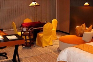 Dining - Dongfang Mingyuan Hotel (Longchuan)