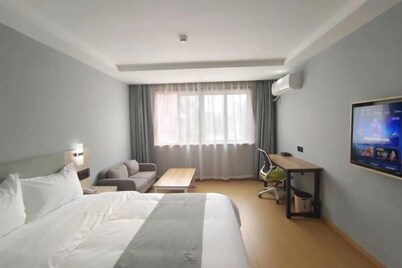 Vanyou Inn (Huzhou Nanxun Ancient Town Shiyuan Road)