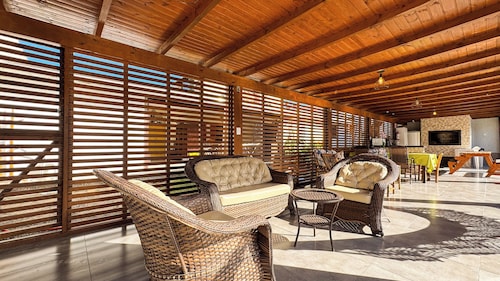 ATLANTIDA JOHSIL HOTEL