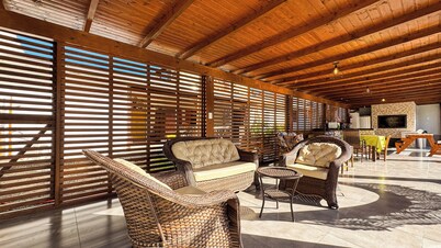 ATLANTIDA JOHSIL HOTEL