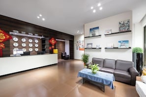 Lobby - City Wanyi Hotel (Shenzhen East Railway Station Buji Shop) (Shenzhen)