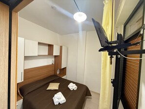Basic-Doppel- oder -Zweibettzimmer