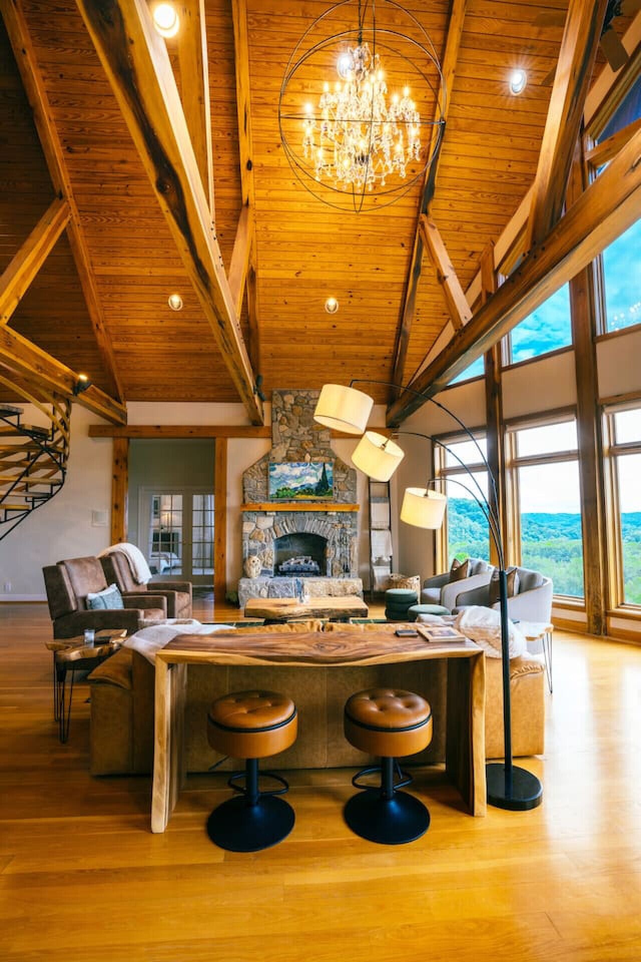 TV, fireplace, ping pong