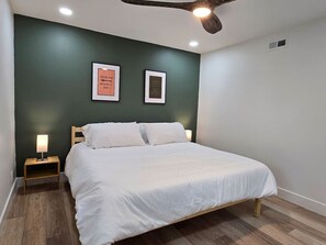 4 bedrooms, desk, iron/ironing board, free WiFi