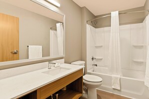 Studio Suite, 2 Queen Beds | Bathroom | Towels, soap, shampoo, toilet paper - LivAway Suites Tri-Cities- Richland (Richland)