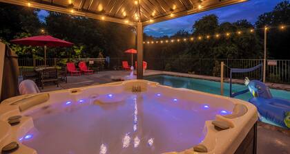 "Enchanted Forest" - Pool, Hot tub, Pond, Pickleball, Basketball, Putt Putt ++++