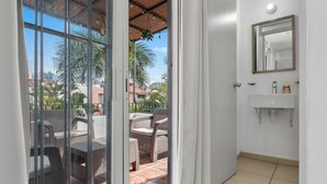 Unclassified image, 5 of 36, button - Modern Pool Side, 3 Bdrm House With Parking (Puerto Vallarta)