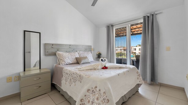 Unclassified image, 1 of 36, button - Modern Pool Side, 3 Bdrm House With Parking (Puerto Vallarta)