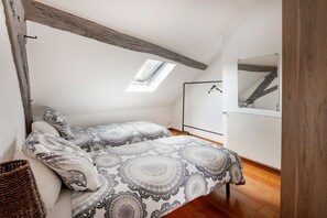 3 habitaciones, tabla de planchar con plancha y wifi gratis 