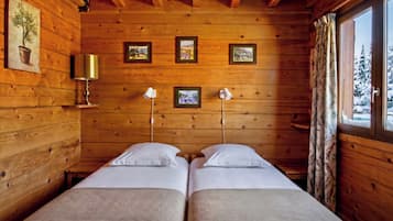 6 Schlafzimmer, Schreibtisch, Bügeleisen/Bügelbrett, WLAN