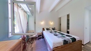 2 室のベッドルーム、アイロン / アイロン台、WiFi、ベッドシーツ