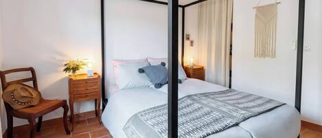 3 chambres, fer et planche Ă repasser, Wi-Fi, draps fournis