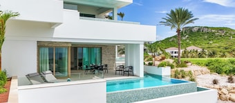 The Cape at Blue Bay Golf & Beach Resort