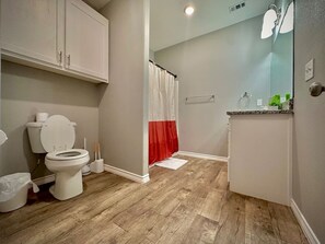 風筒、提供毛巾、番梘、洗頭水