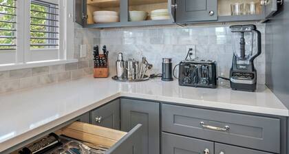 Spacious 3BR Salem Getaway, Modern & Walkable